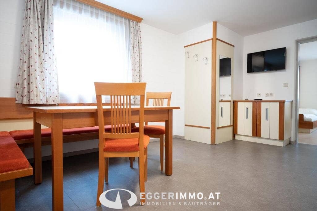 5700 Zell am See: Apartment building with restaurant in central location of Zell am See, 12 parking spaces, growth potential guaranteed