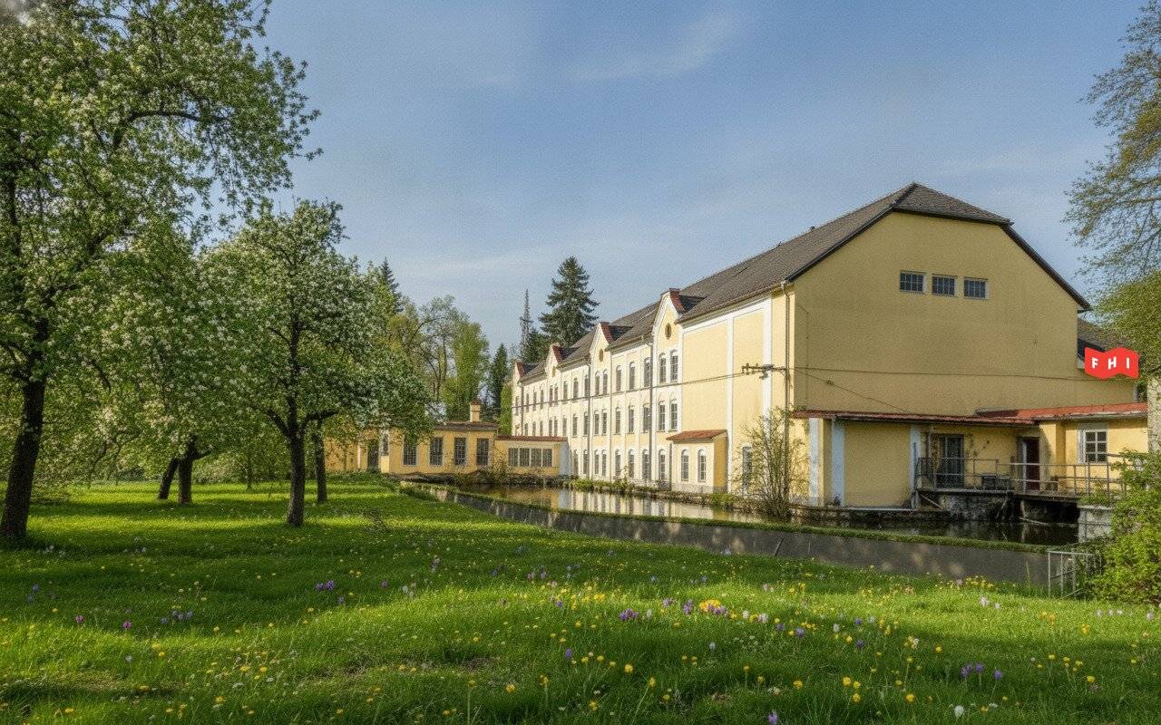 Lagerflächen mit Büro in  historischer Mühle (Vierkanthof) mit günstiger Pauschalmiete (inkl. Betriebskosten) nähe Gewerbepark Franzosenhausweg bei der A7-Abfahrt richtung Linz in St.Martin/Traun