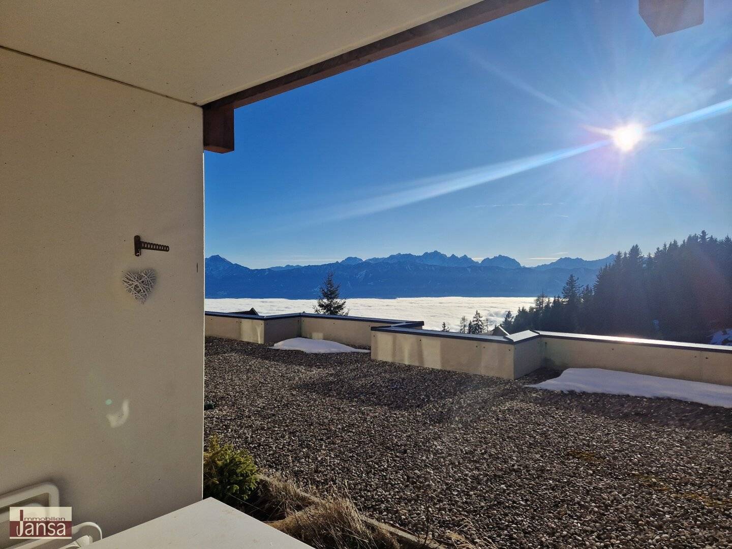 Zweizimmer-Ferienwohnung mit sonniger Terrasse zum genießen und vermieten