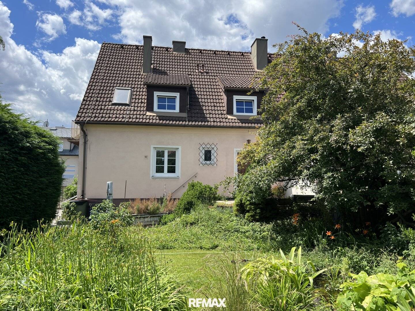 Gives Wings - Living on Reitweg!