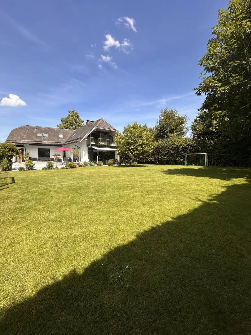 SALZBURG/ANIF: Exklusive Villa mit Pool in Bestlage