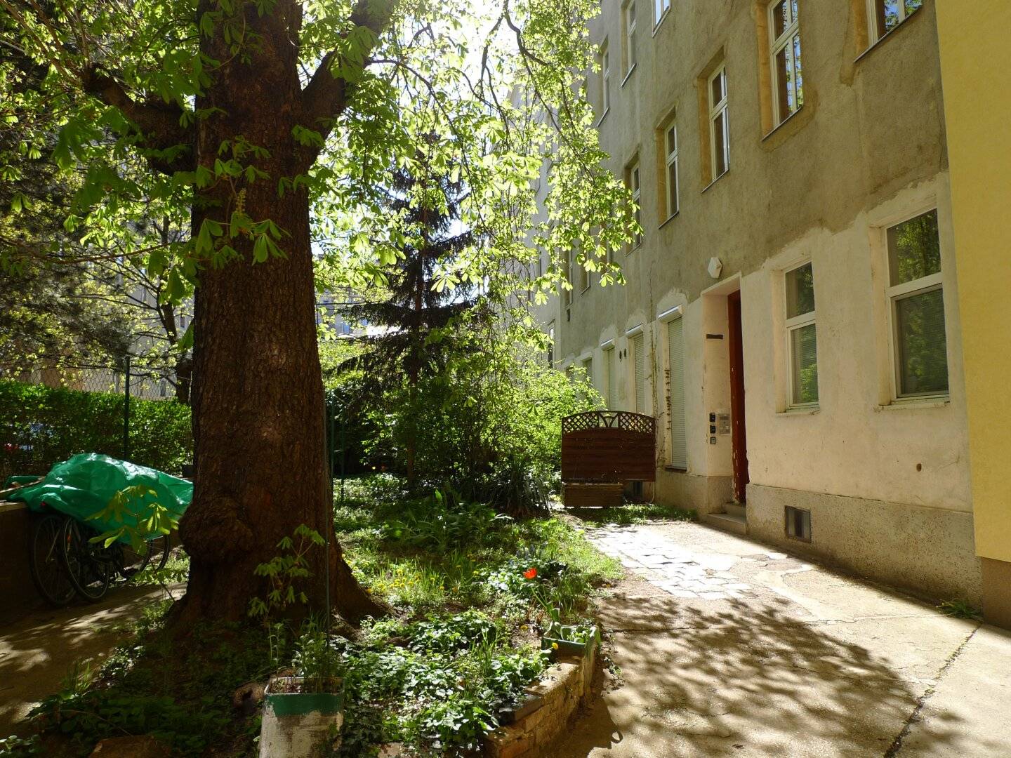 Ruhige Single-Wohnung nahe Arenbergpark