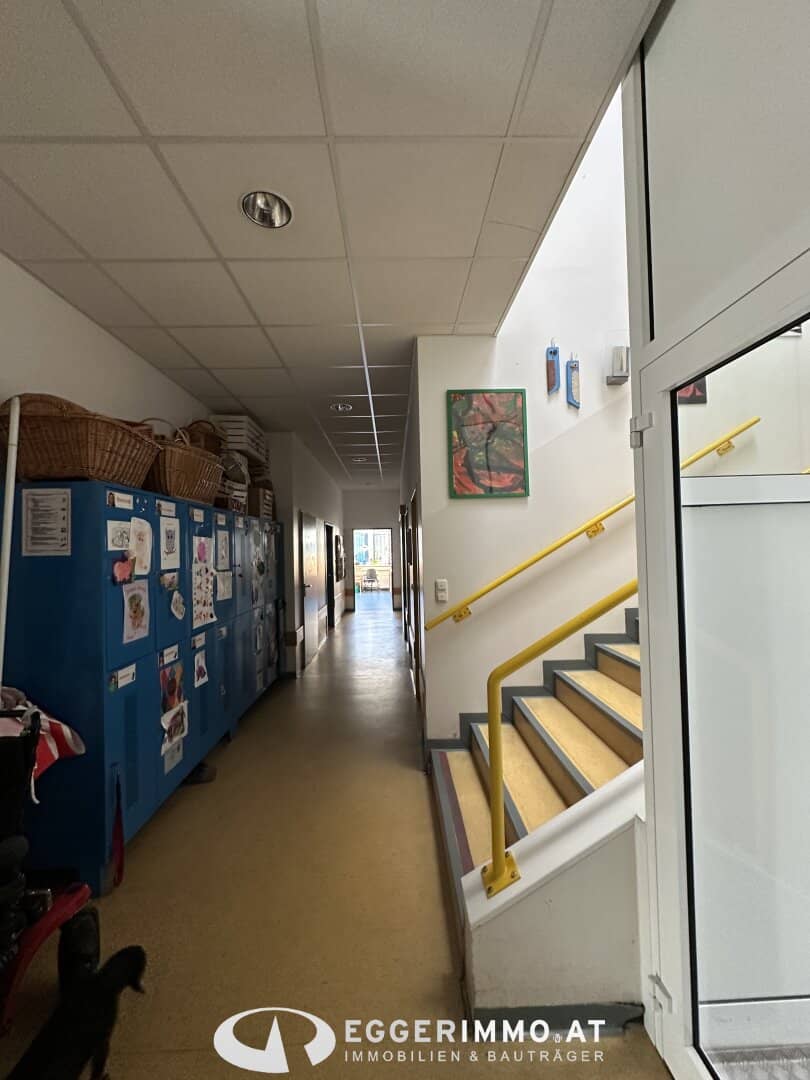 Spacious office space / training space in Saalfelden for rent | parking | garden