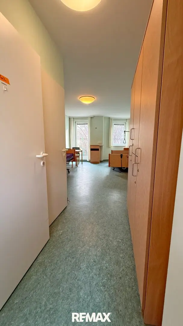 Investment opportunity! Perfectly suited for short-term rental and anchored in the condominium agreement
