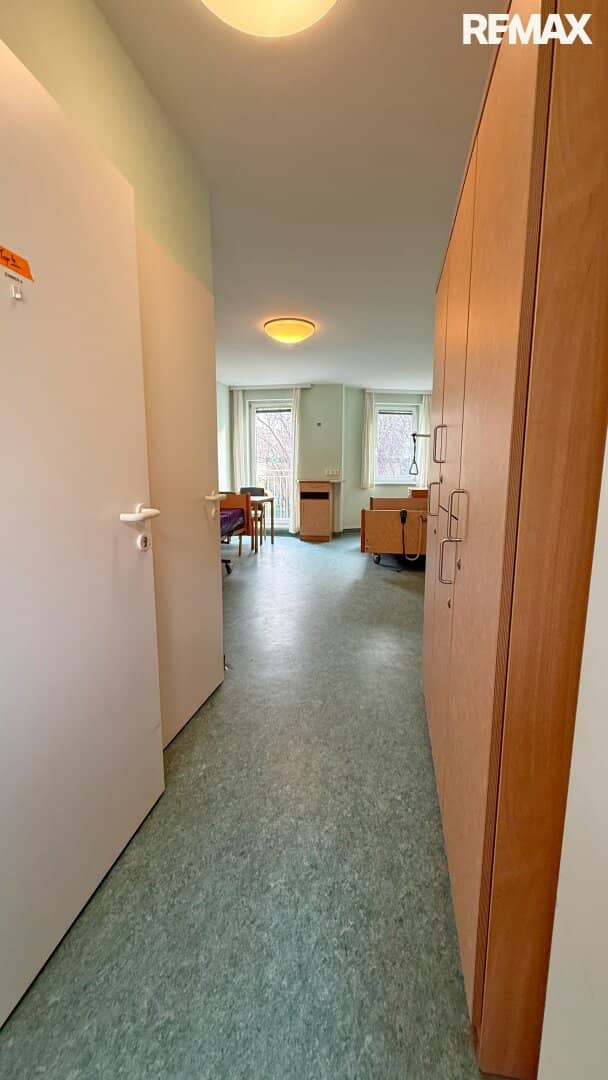 Investment opportunity! Perfectly suited for short-term rental and anchored in the condominium agreement