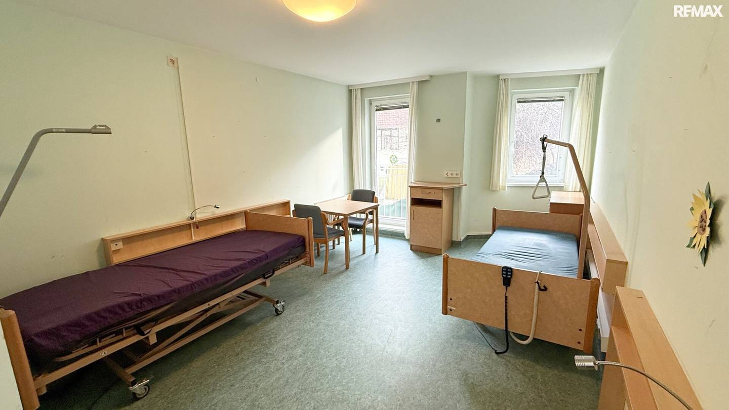 Investment opportunity! Perfectly suited for short-term rental and anchored in the condominium agreement