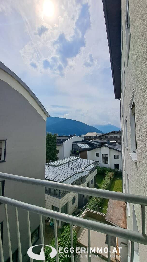 City LIVING Zell am See – Central staff apartment with potential! Between mountain and lake - versatile and value-stable, a home full of possibilities!