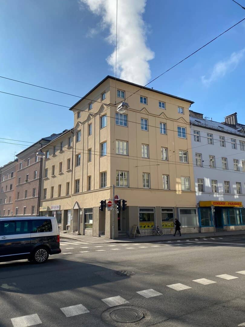 Unfinished attic with building permit in Salzburg city centre