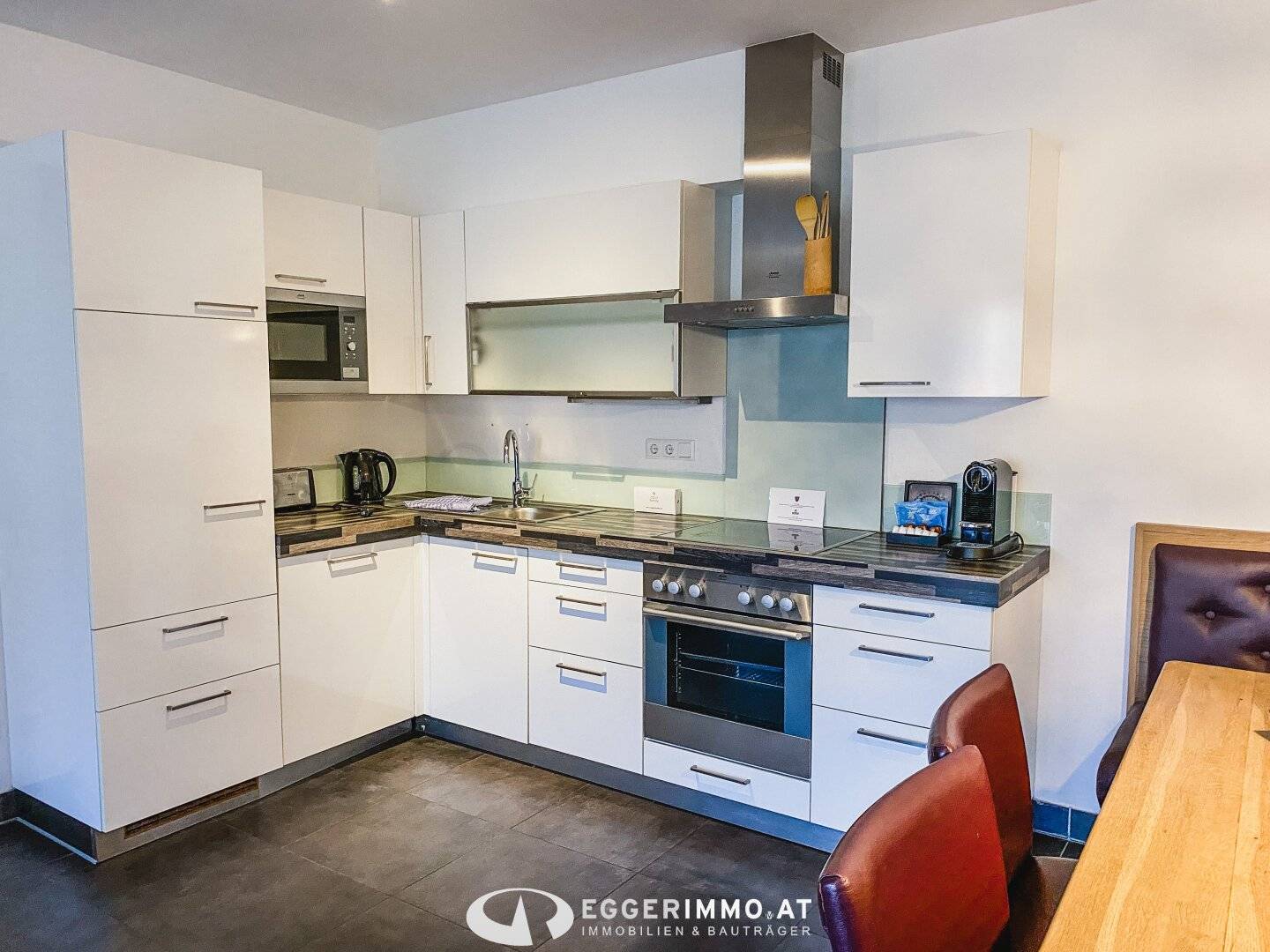 Modern buy to let apartment in very central location of Kaprun, wellness area, pool, fantastic view
