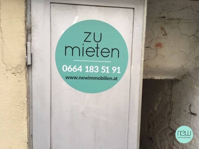 Directly at Volkertmarkt / 163 m² storage rooms / gastronomy not permitted / basement
