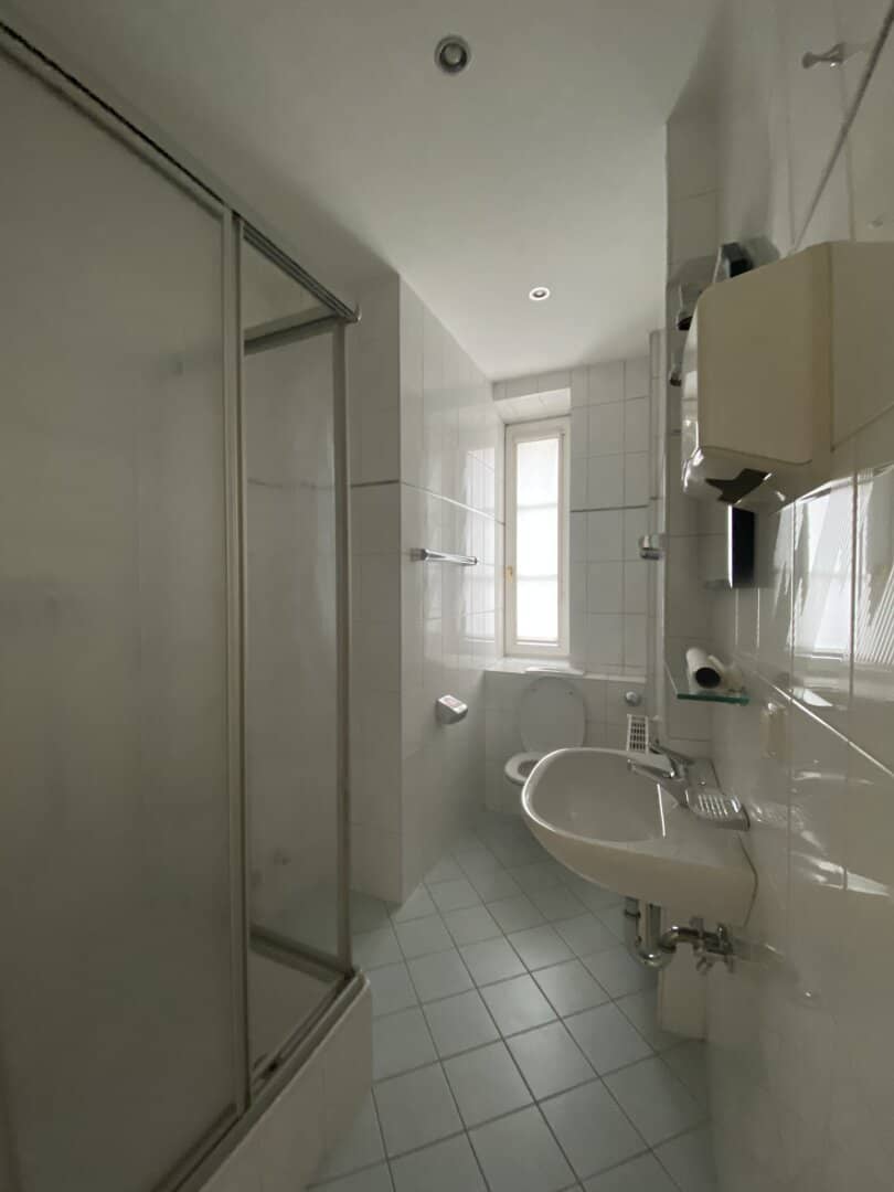 Salzburg: Rented 2.5-room apartment in Elisabeth-Vorstadt