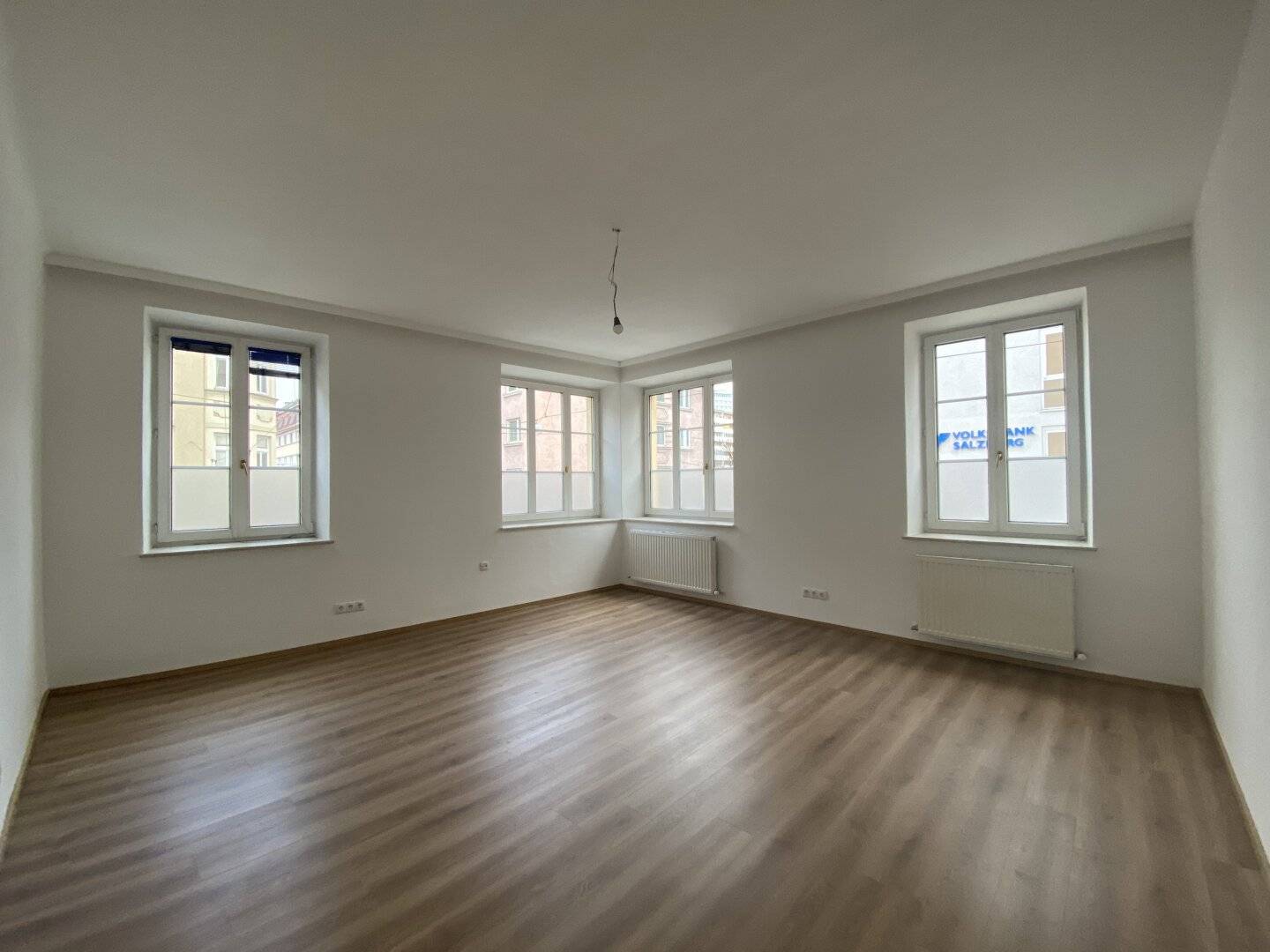 Salzburg: Rented 2.5-room apartment in Elisabeth-Vorstadt