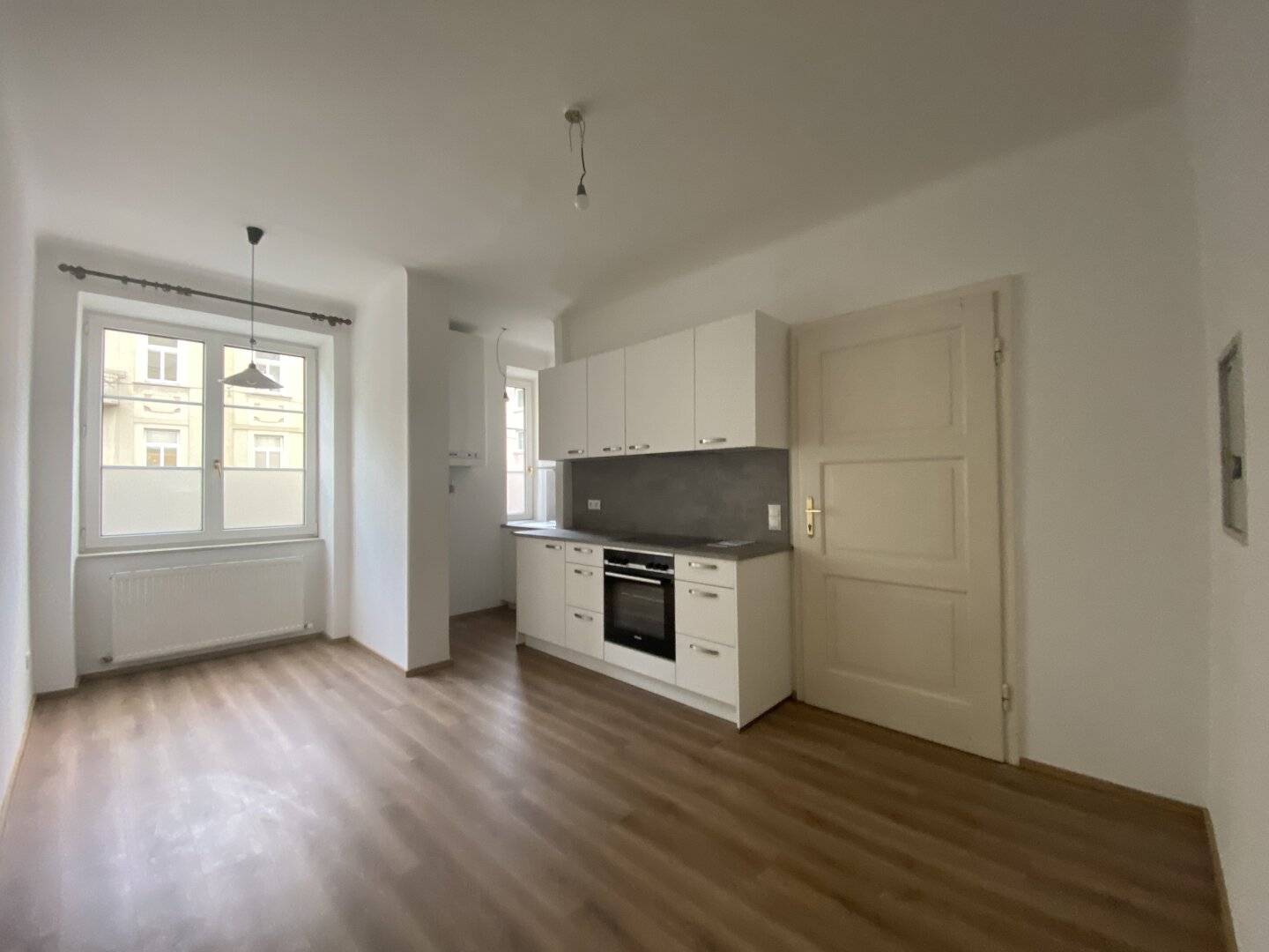 Salzburg: Rented 2.5-room apartment in Elisabeth-Vorstadt