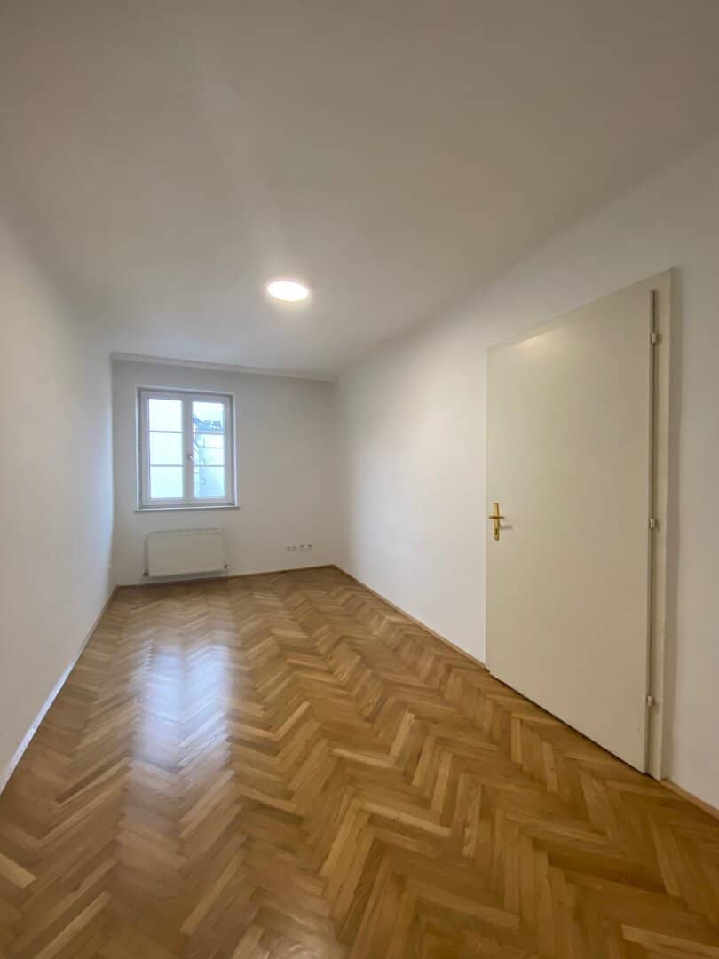 INVESTMENT: 4.5-room apartment in the center of Salzburg