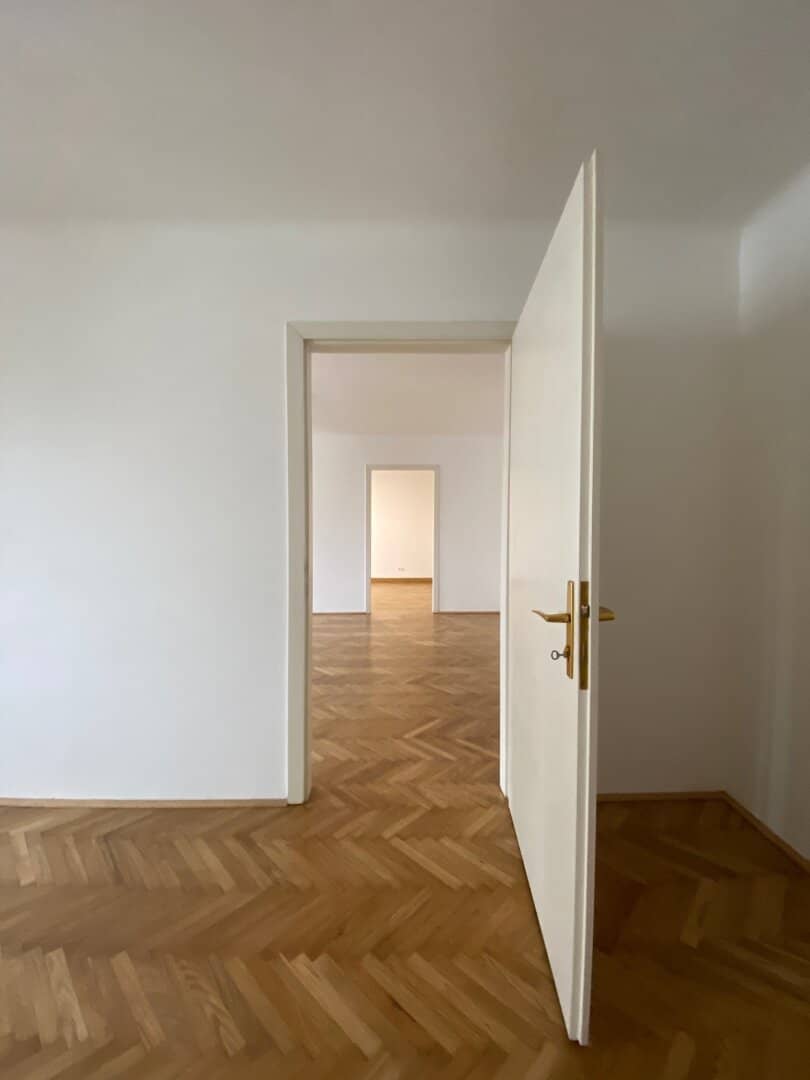 INVESTMENT: 4.5-room apartment in the center of Salzburg