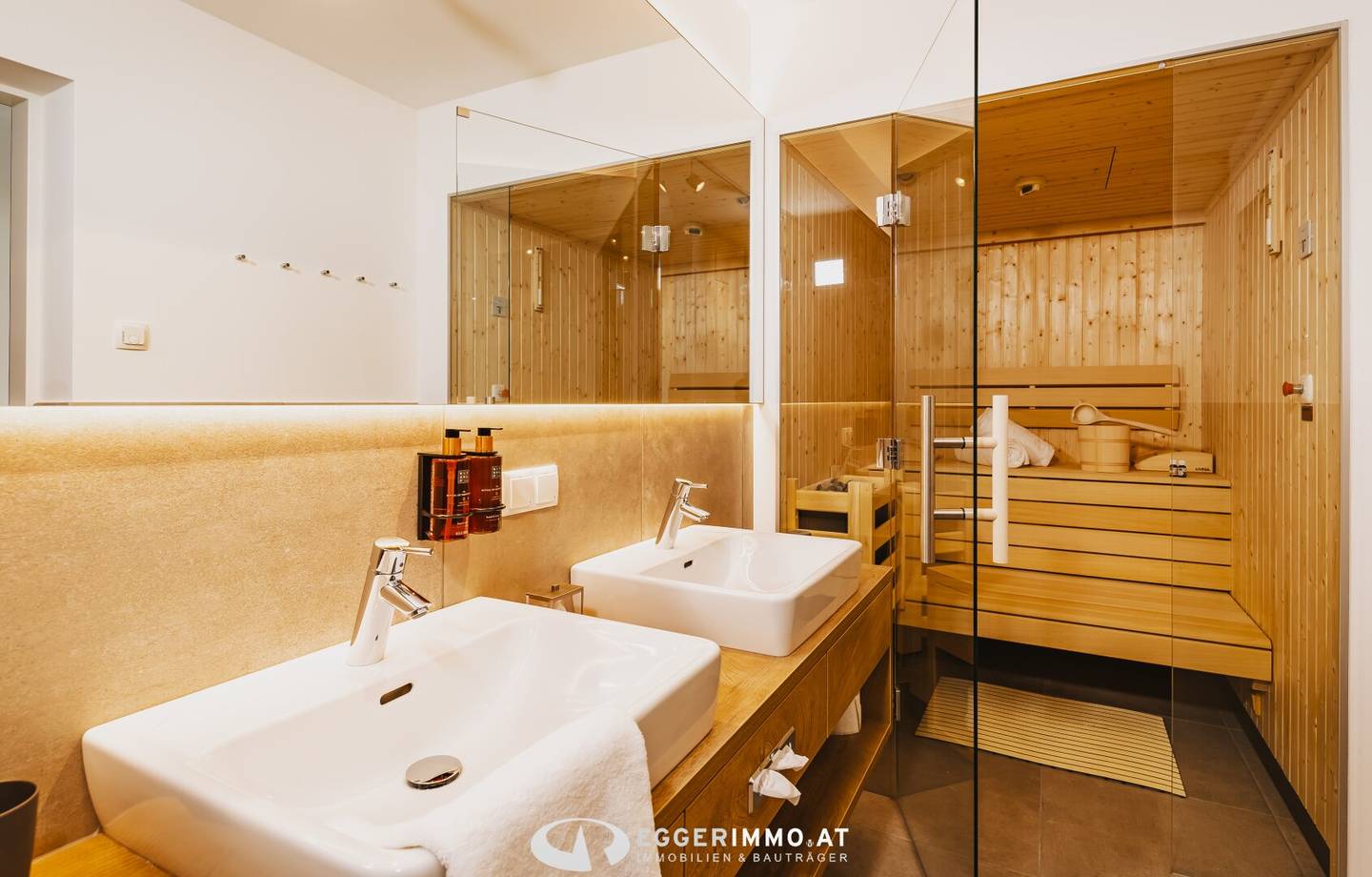 Zell am See / Schüttdorf - Buy to let, Luxurious Penthouse Apartment, within walking distance to the ski lift - Investment and holiday enjoyment