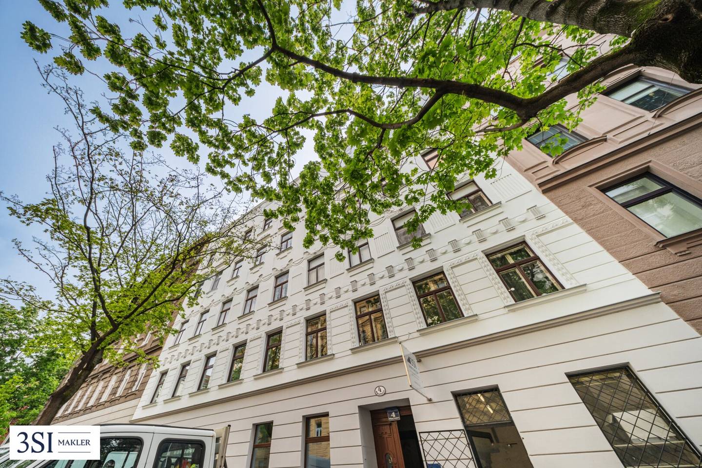 Wolfgang-Schmälzl Street 4