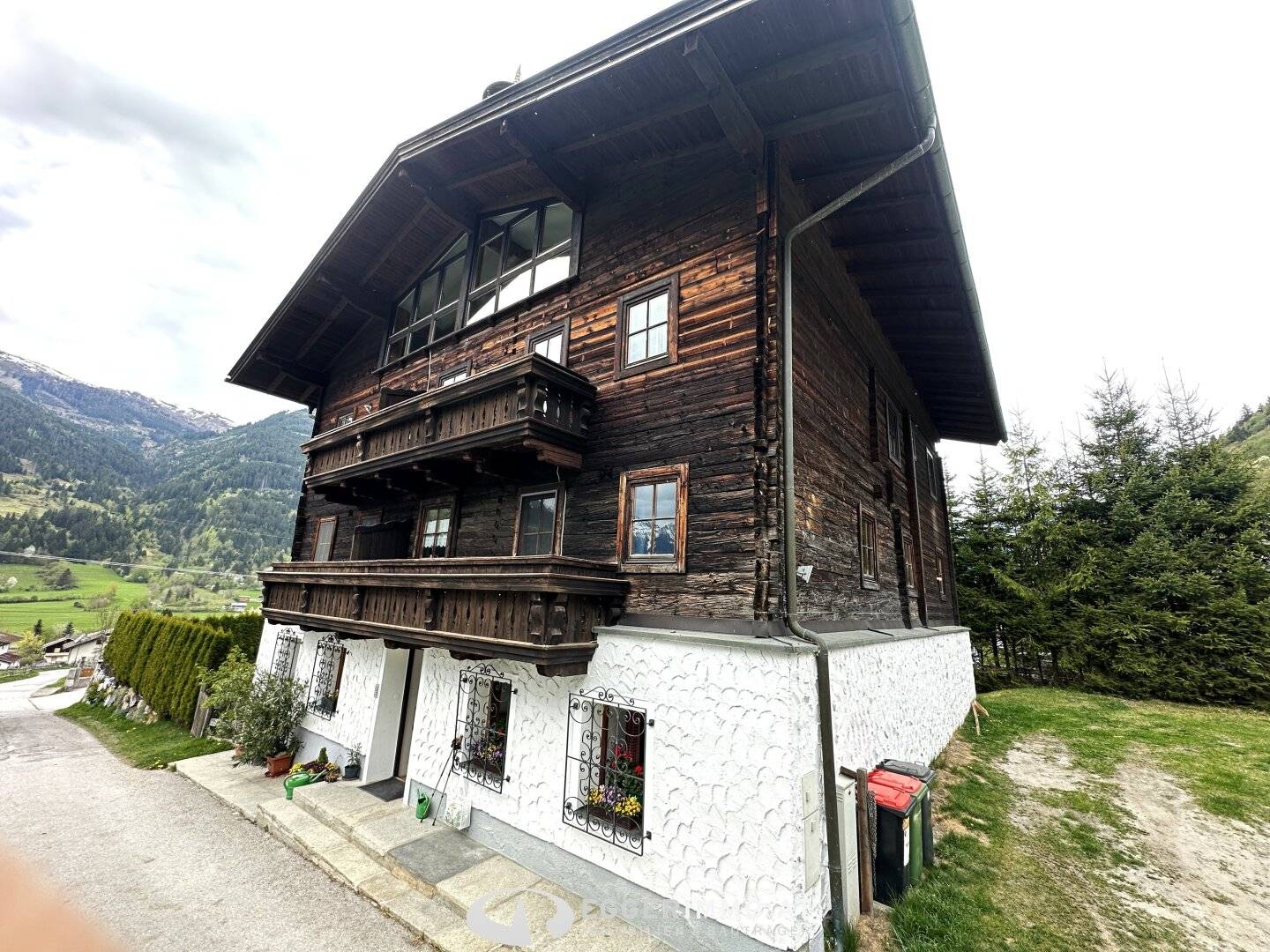 5630 Bad Hofgastein: HARBACH 10 Ferienwohnung, Zweitwohnsitzwidmung, touristische Vermietung erlaubt !! 40m² Apartment mit Kachelofen und Parkplatz !