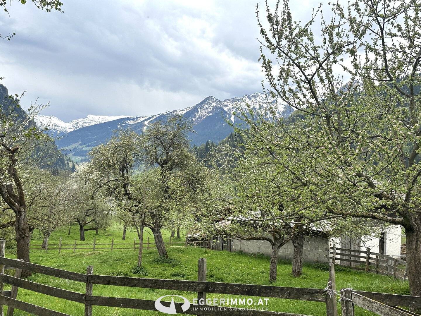 5630 Bad Hofgastein: HARBACH 10 Ferienwohnung, Zweitwohnsitzwidmung, touristische Vermietung erlaubt !! 40m² Apartment mit Kachelofen und Parkplatz !