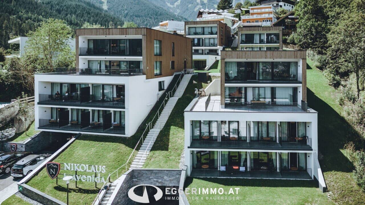 5700 Zell am See: Investment with self-use; 3-room apartment 79 m² with 45 m² terrace, lake view, unobstructed panoramic view, like-new !!