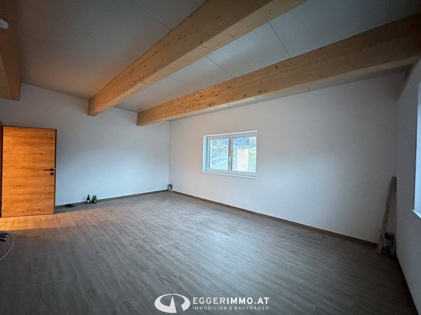 Modern new-build office spaces (optionally including a service apartment) in Saalfelden / Harham directly on the B311 for rent