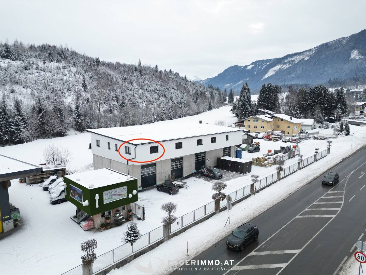 Modern new-build office spaces (optionally including a service apartment) in Saalfelden / Harham directly on the B311 for rent