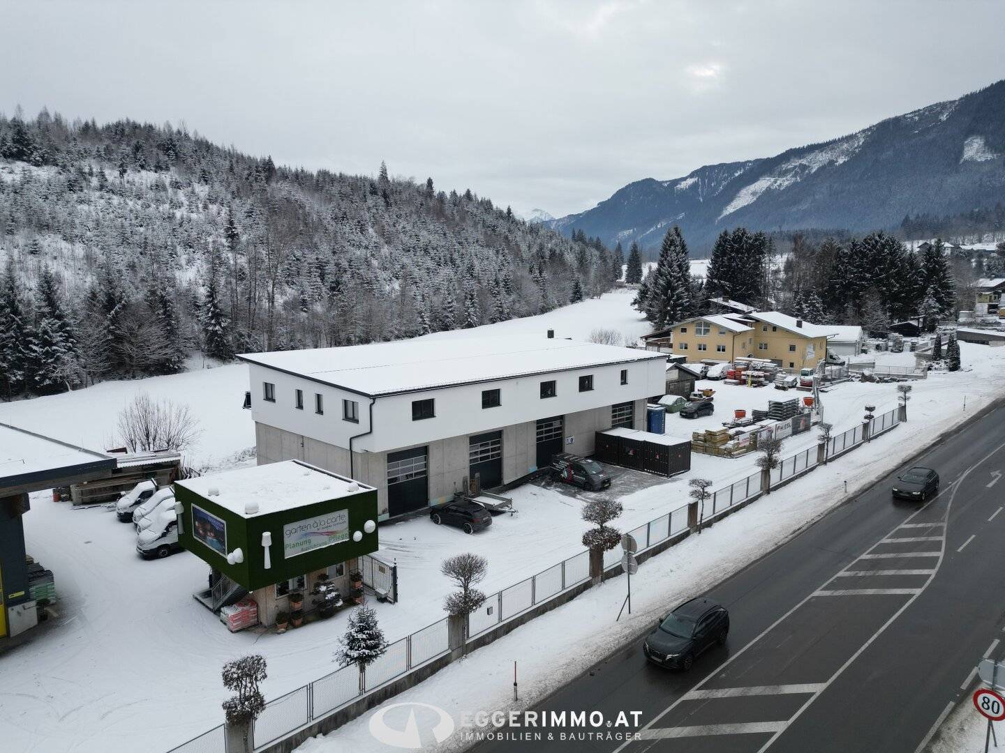 Modern new build office spaces (optionally including service apartment) in Saalfelden / Harham directly on the B311 for rent