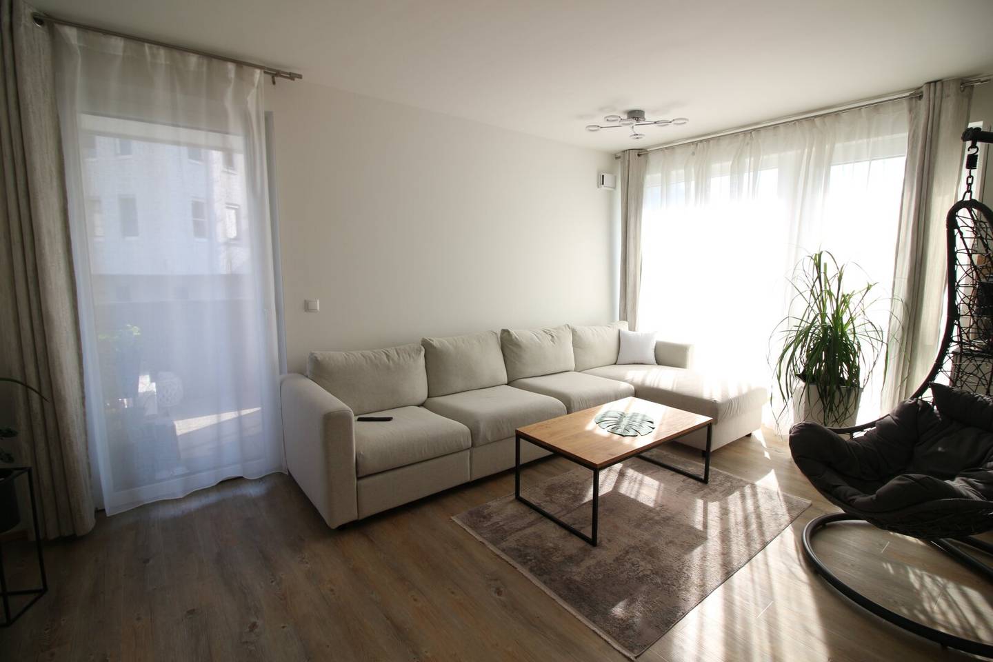 Light filled 2-room apartment in Itzling