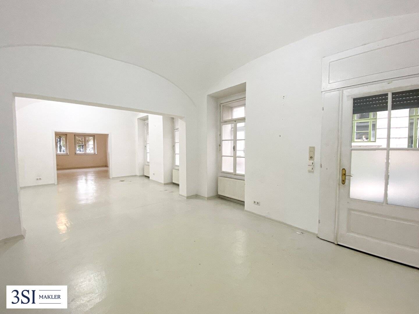 Großzügige Geschäftsfläche in toller Lage Nähe Maria Hilfer Straße