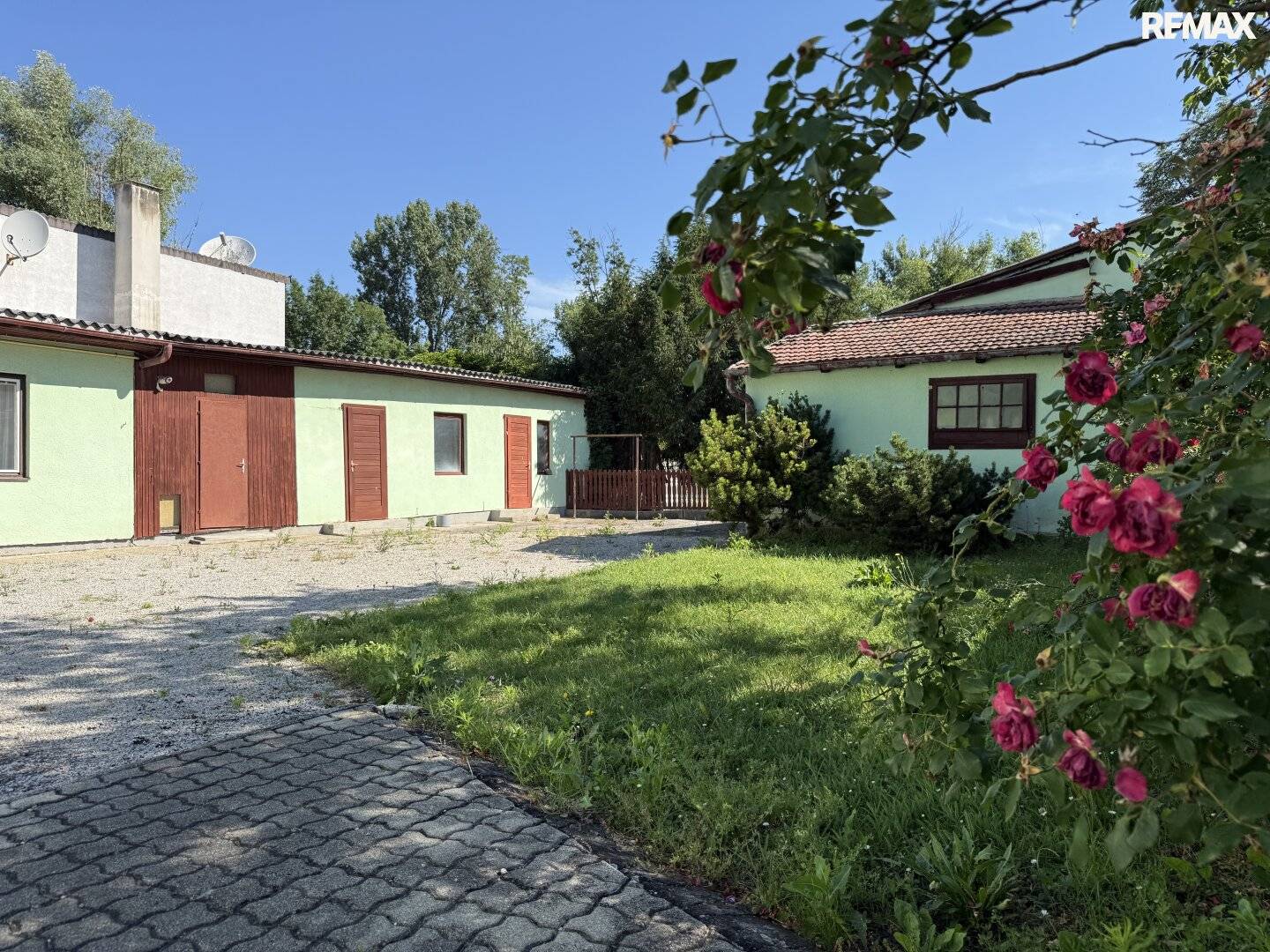Einfamilienhaus mit sonnigem Garten und Nebengebäuden in Zillingdorf-Bergwerk