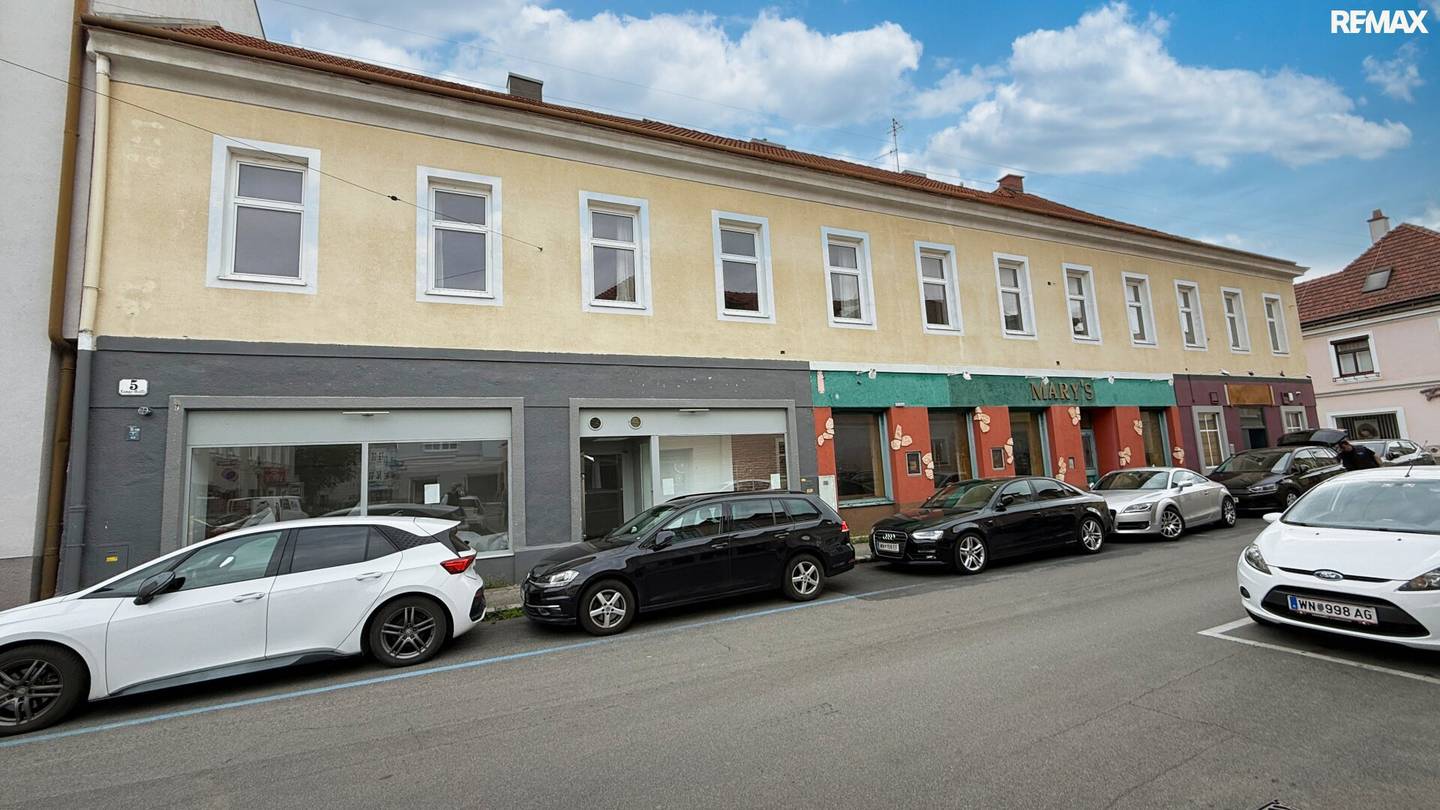 Bestandsfreies Zinshaus in Wiener Neustadt – Sanierungsobjekt mit Renditepotenzial und Bebauungsstudie