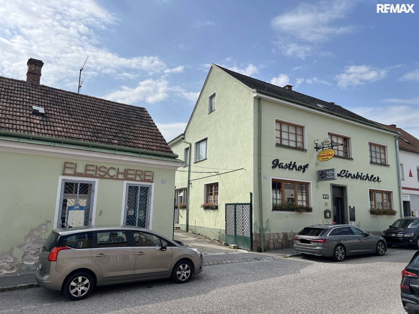 Plot in Enzesfeld-Lindabrunn with existing building, Your space for individual projects!