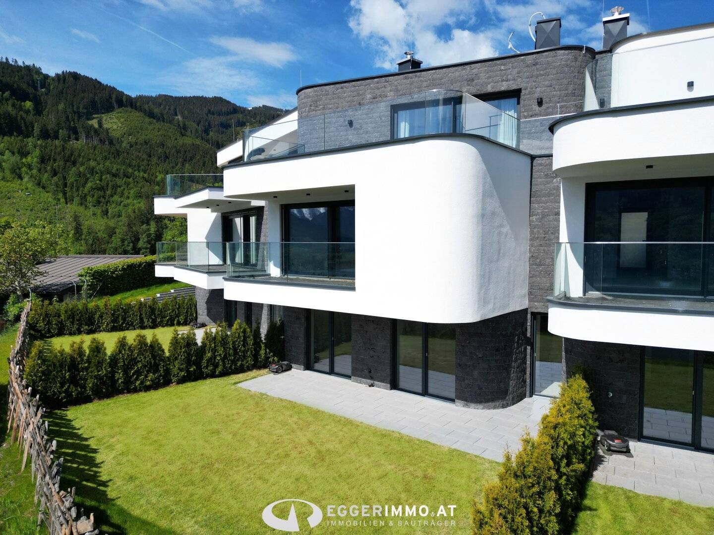 Newly built deluxe condominium with panoramic view of the Zeller See | First occupancy | Garden | only 5 units