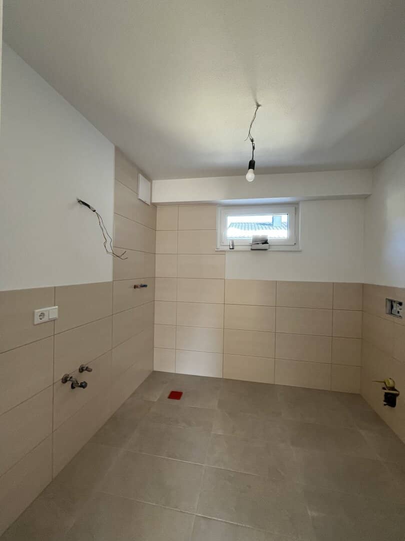 Großgmain: 3-Zimmer-Neubauwohnung mit zwei Bädern und zwei Balkonen!