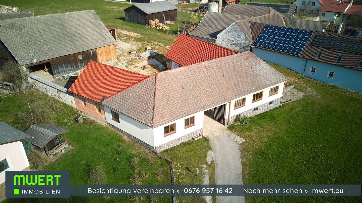 Einfamilienhaus mit großem Grund und Nebengebäuden
