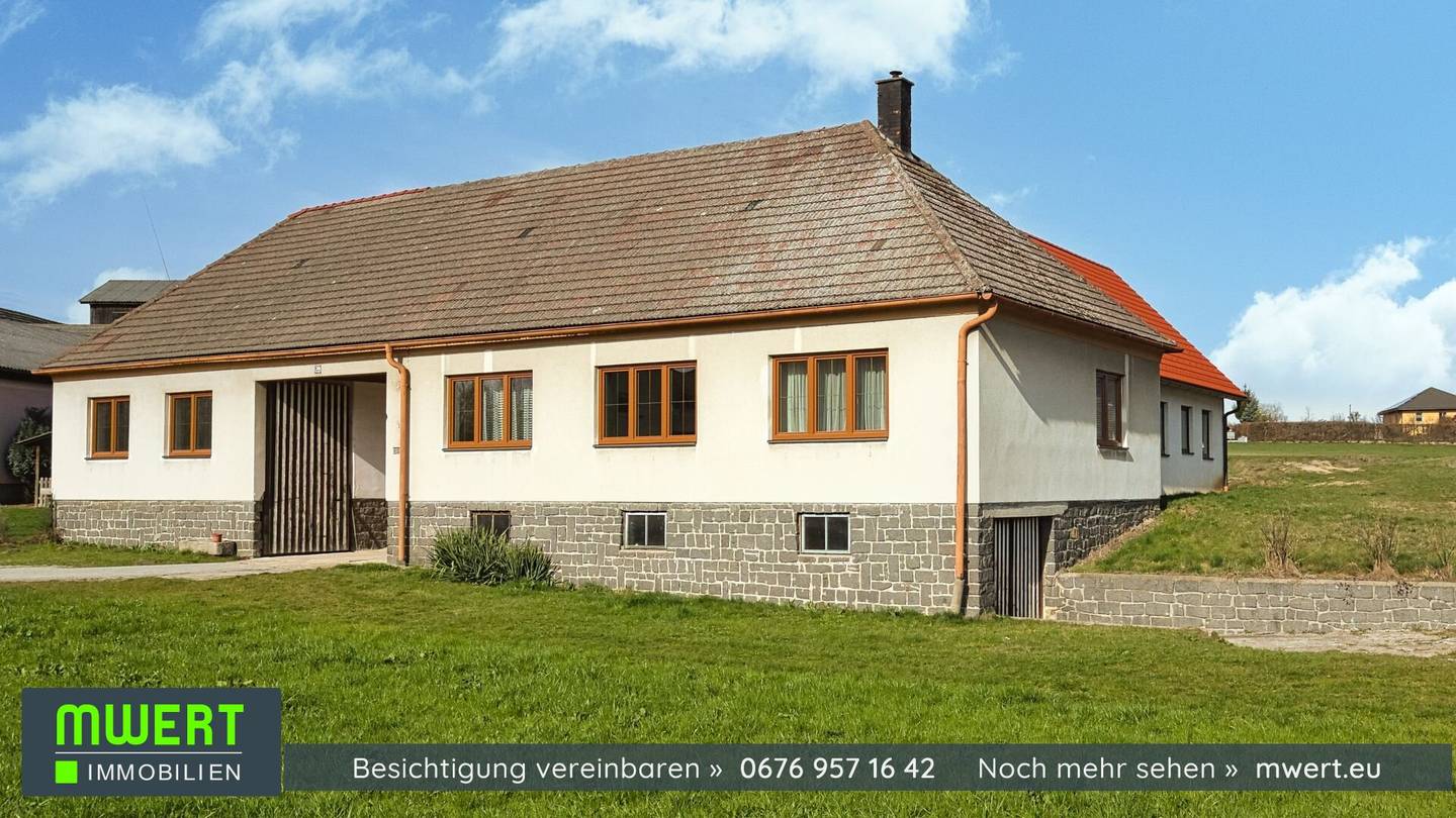 Einfamilienhaus mit großem Grund und Nebengebäuden