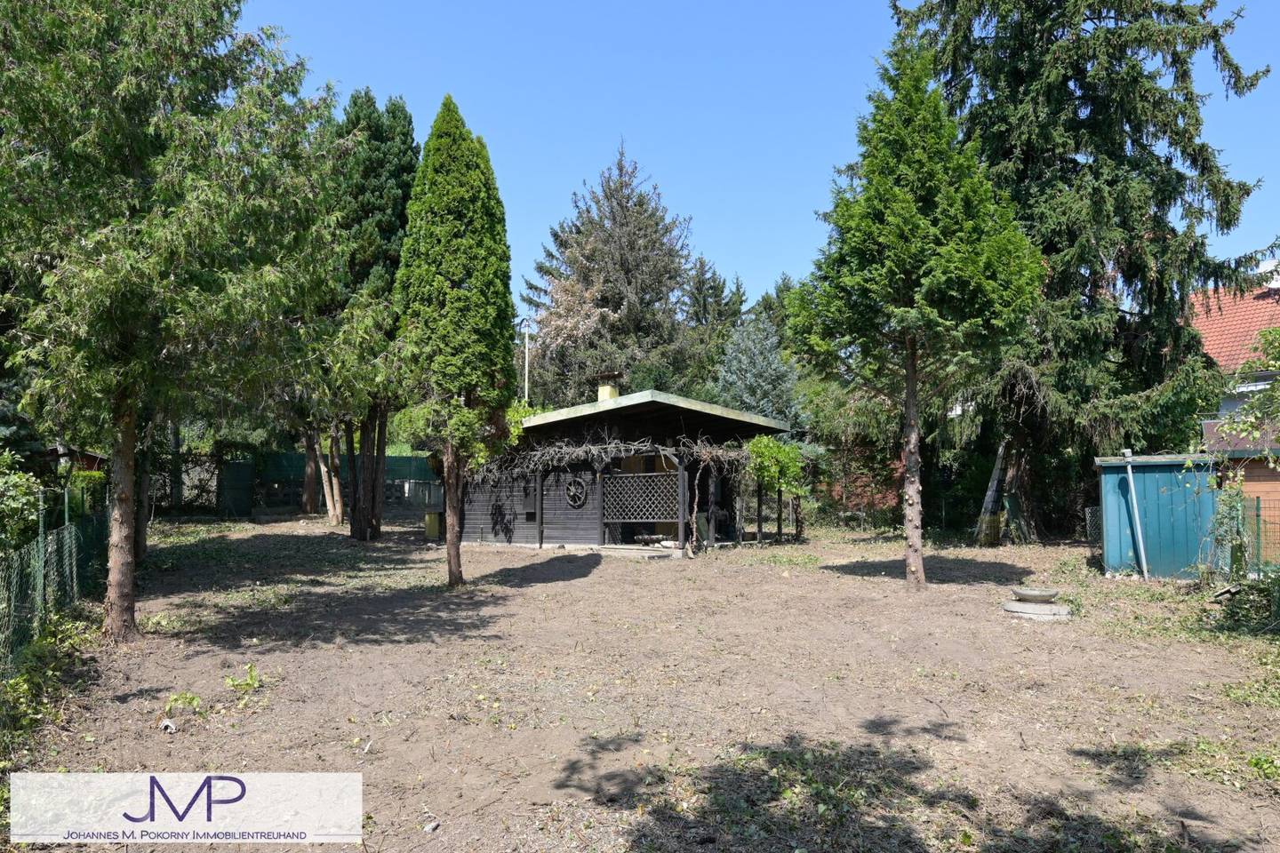 Beautiful flat plot with 100 m² buildable area