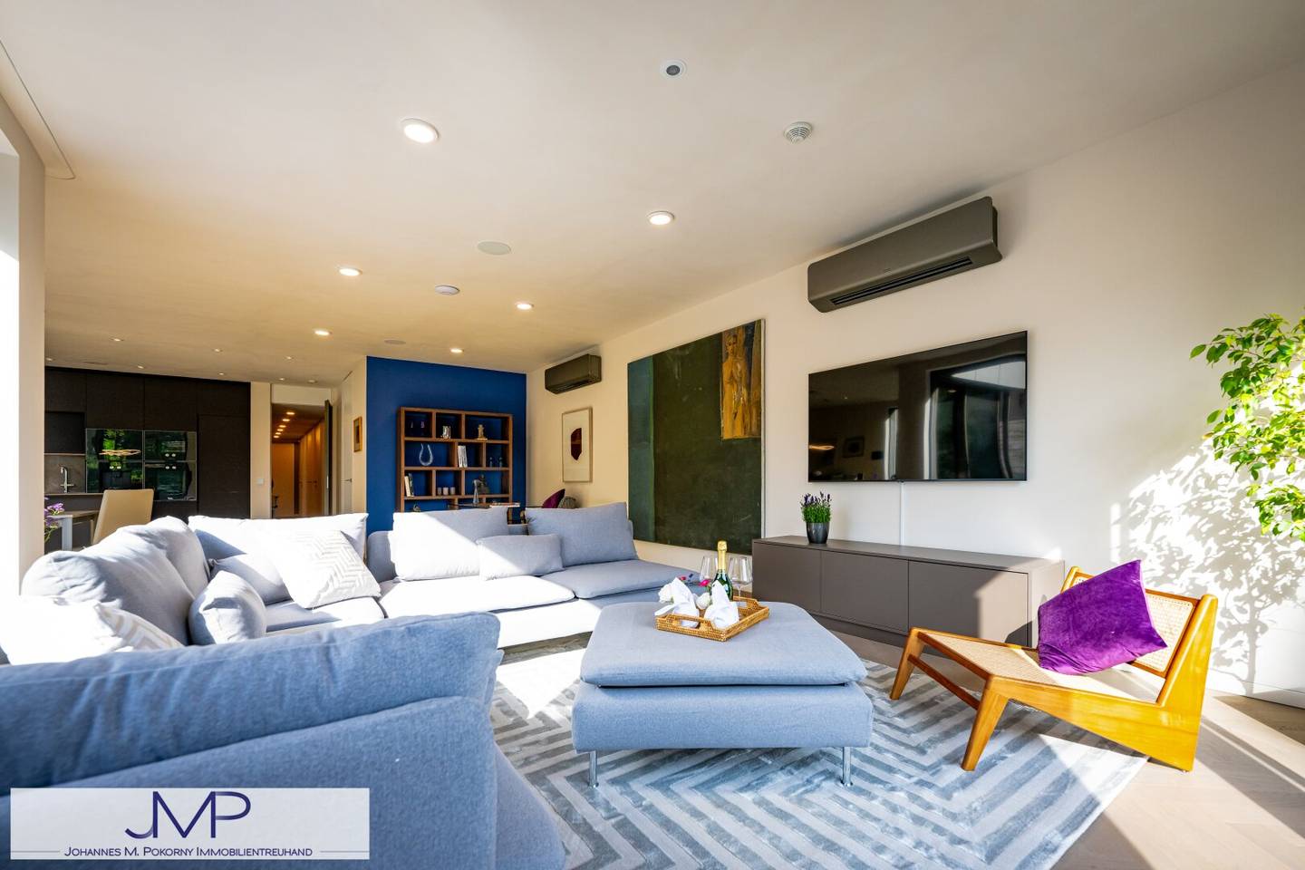 Modern luxury retreat with 5 rooms and large outdoor pool