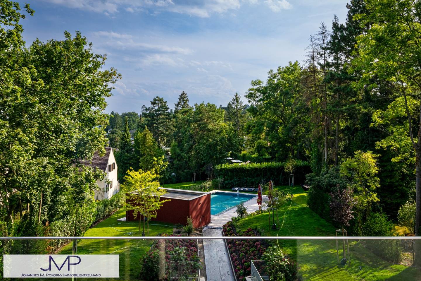 Modern luxury retreat with 5 rooms and large outdoor pool