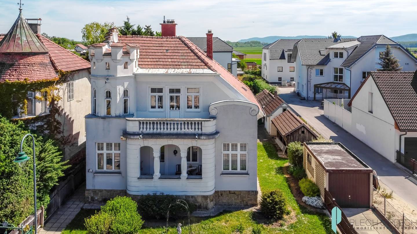 Charmantes Jahrhundertwendehaus mit historischem Flair und großem Grundstück in Langenlebarn bei Tulln