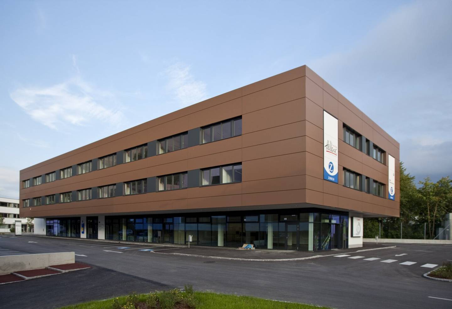 Office with terrace in prime location