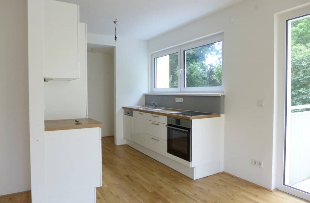 Sunny and friendly newly built apartment 3 rooms with balcony and shared garden use