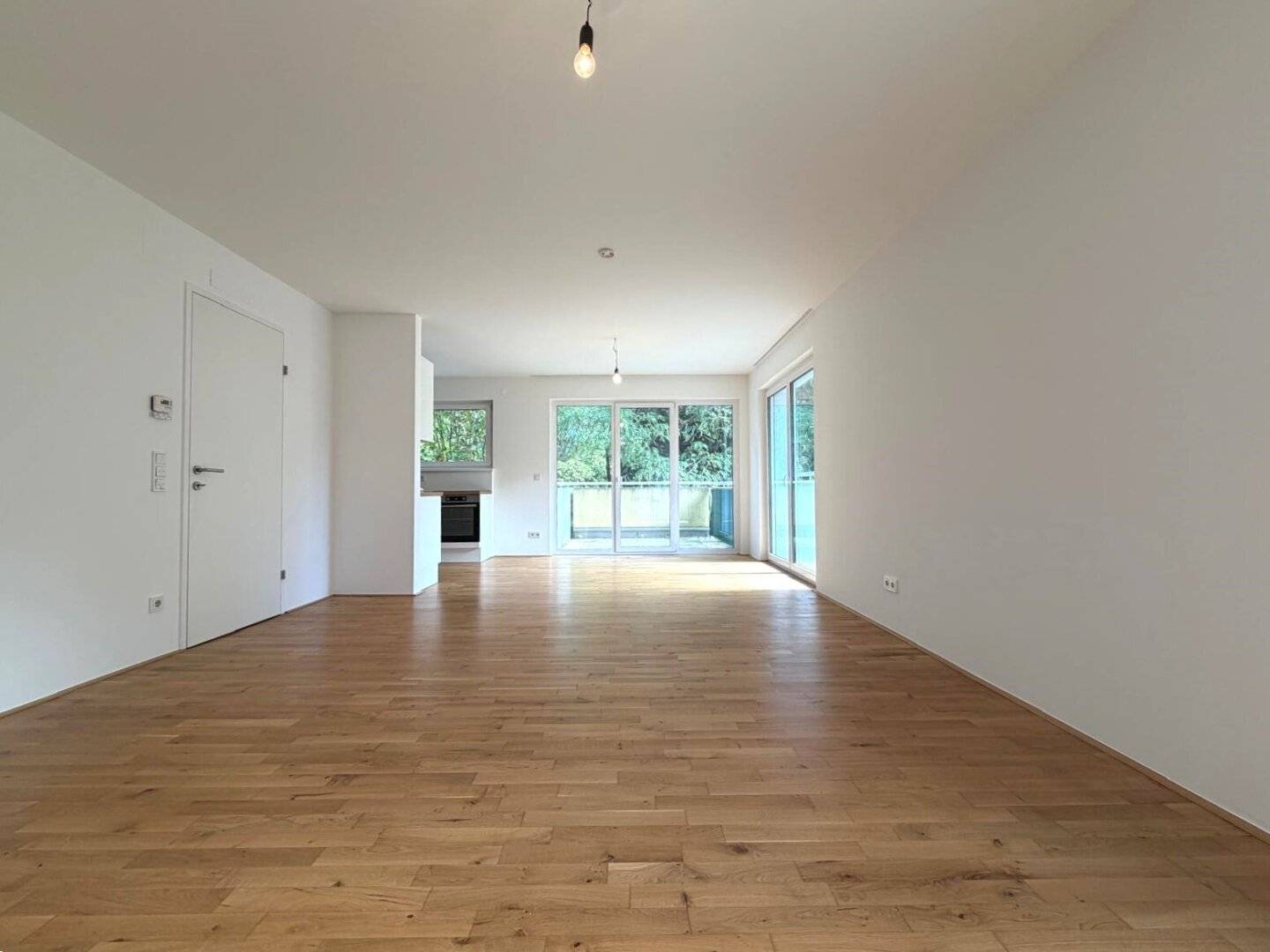 Sunny and friendly newly built apartment 3 rooms with balcony and shared garden use