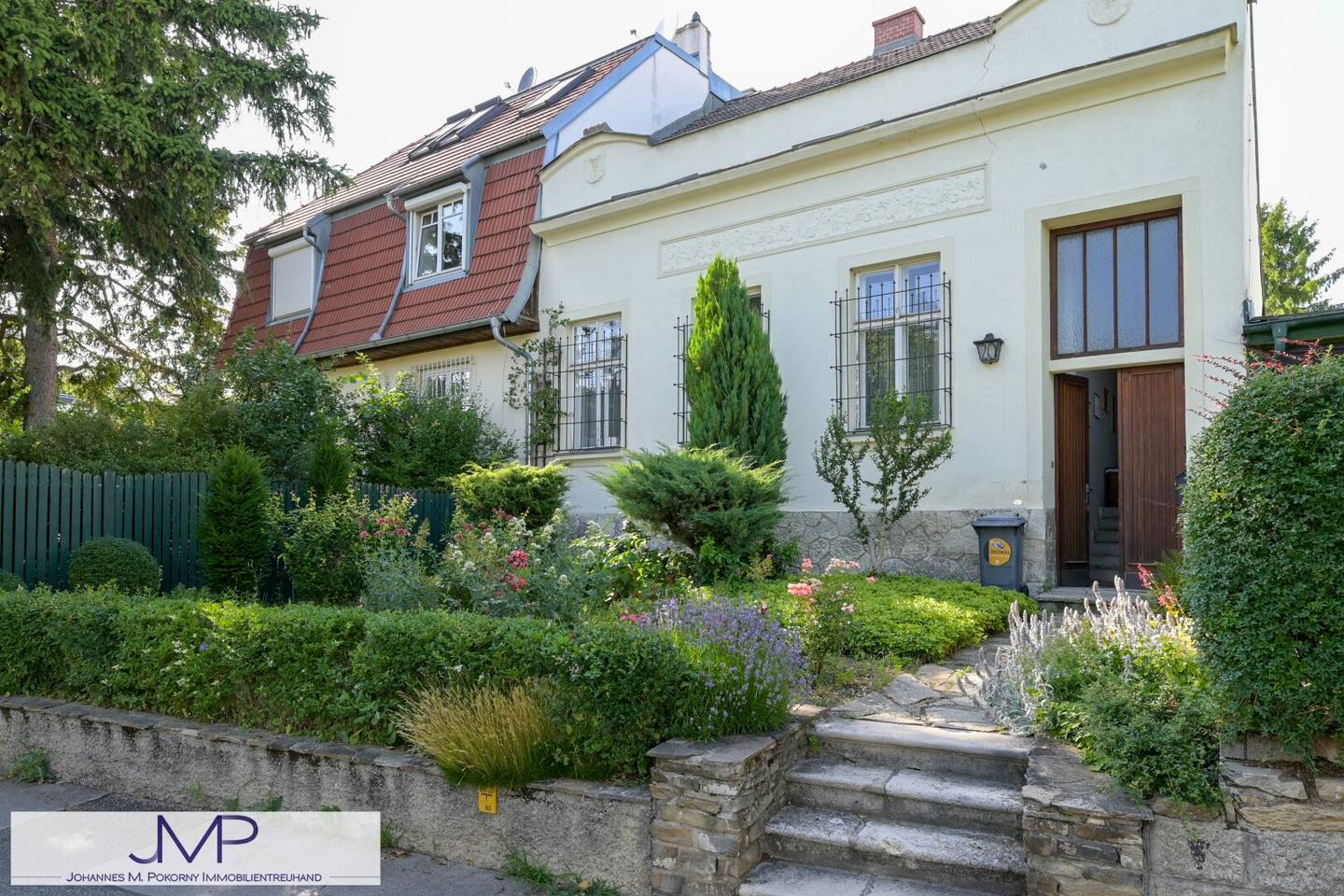 Verträumtes Winzerhaus mit weitläufigem, ruhigem Garten und Wienblick