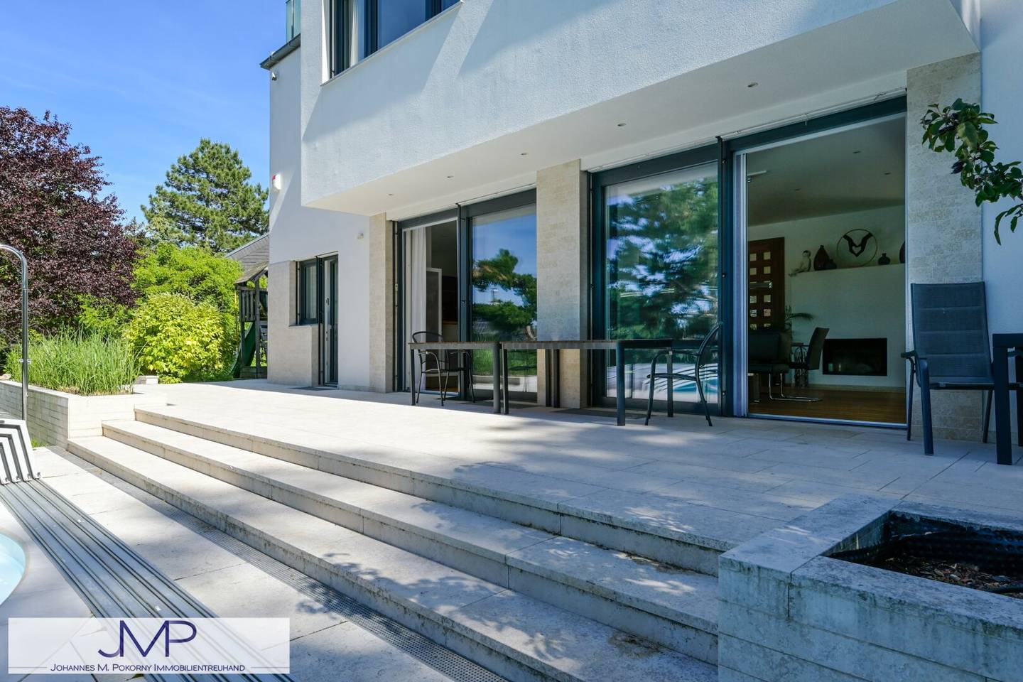 Modernes Wohnen am Lainzer Tiergarten – Geräumige Neubau-Villa mit Pool und Lift!