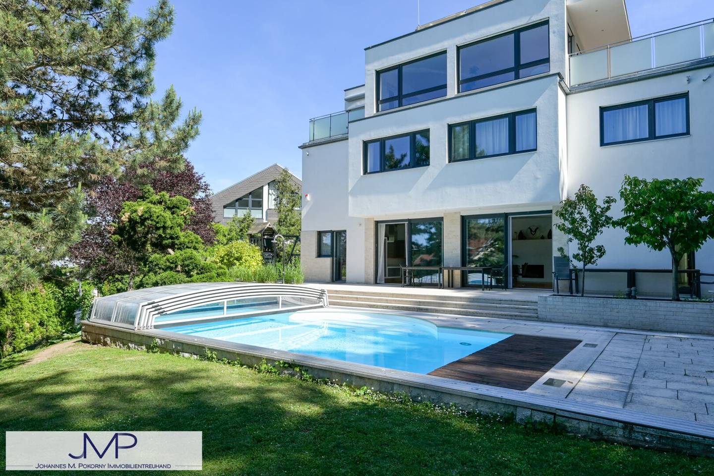 Modernes Wohnen am Lainzer Tiergarten – Geräumige Neubau-Villa mit Pool und Lift!