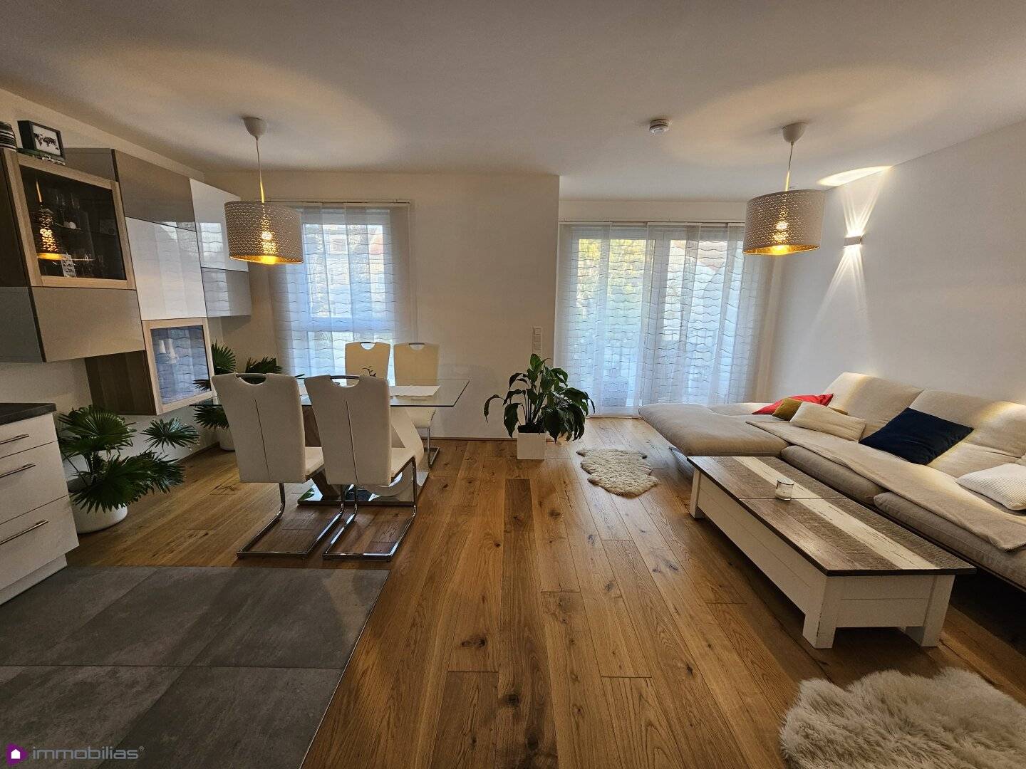 Befristet vermietet- Innenhofbalkon!