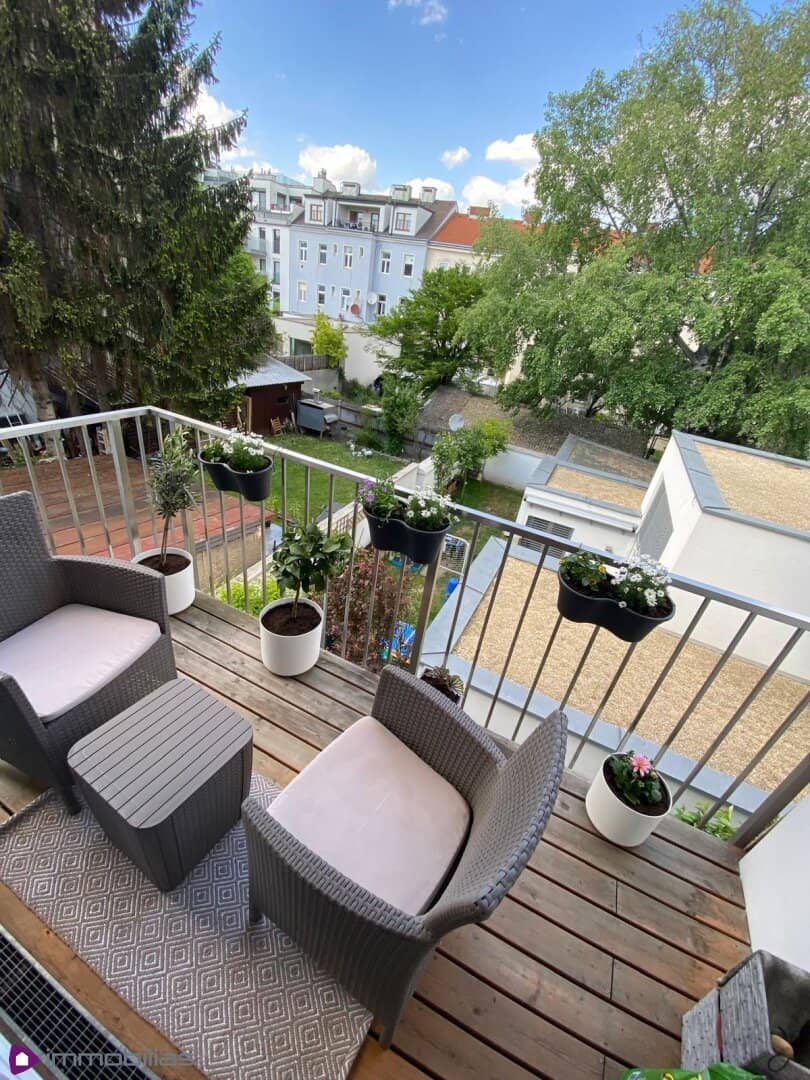 Befristet vermietet- Innenhofbalkon!