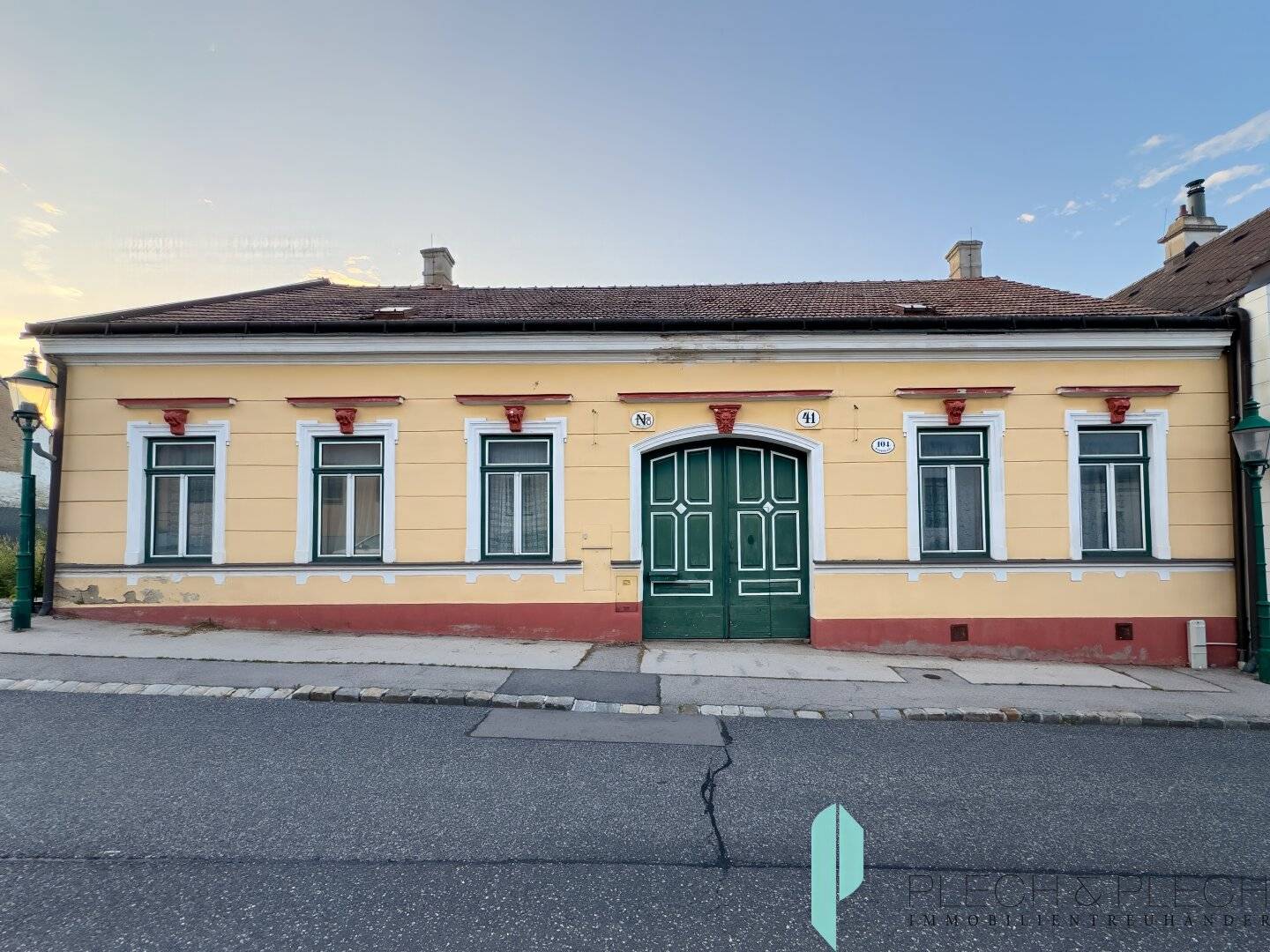 Baugrundstück mit Altbestand &amp; Entwicklungspotenzial