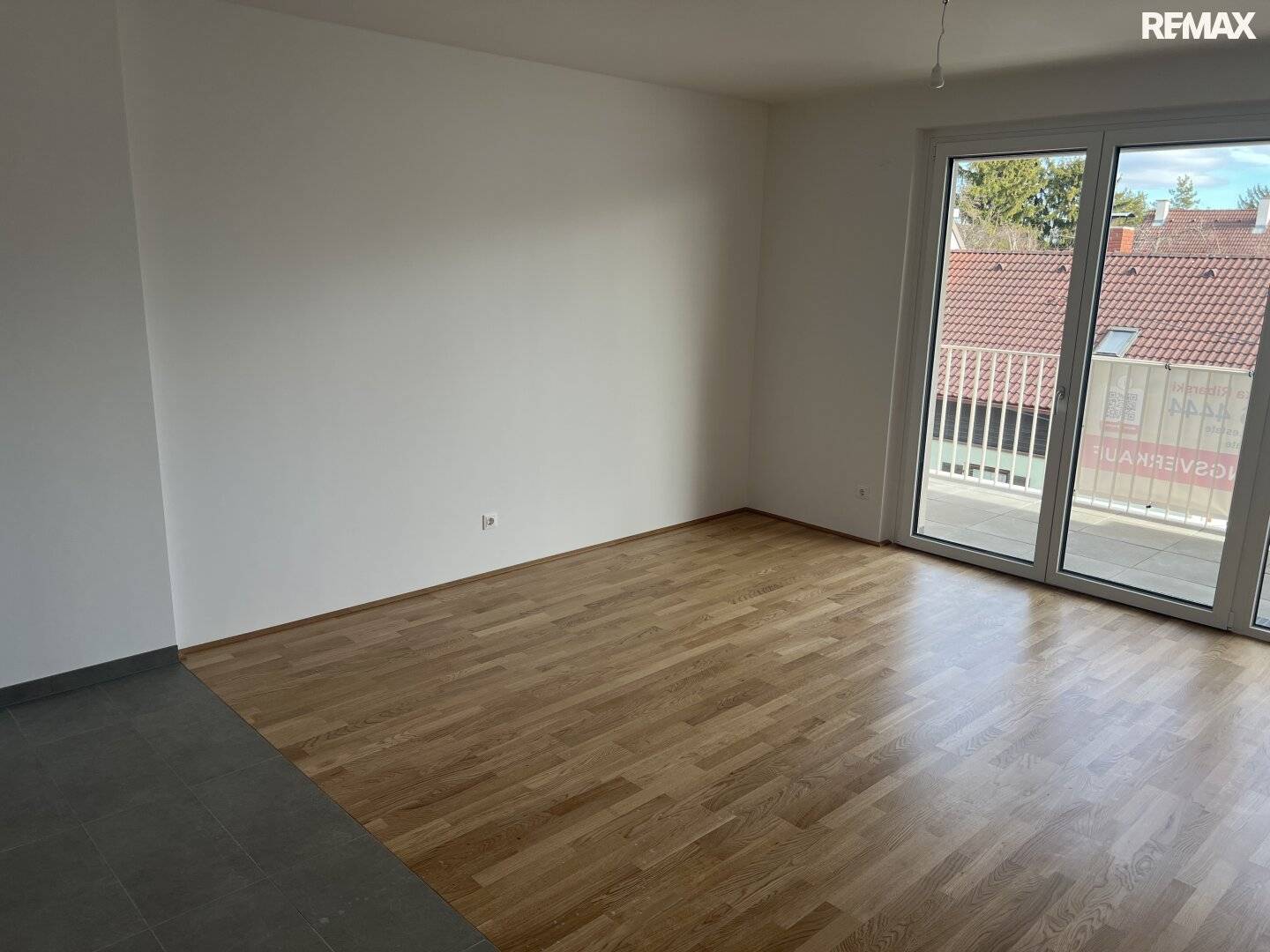 Komfortables Wohnen in Wiener Neustadt: 33,03m², 1 Zimmer, Loggia, Fliesen, Parkett uvm.